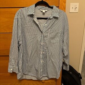 Old Navy Blue and White Striped Casual Button-Down Shirt